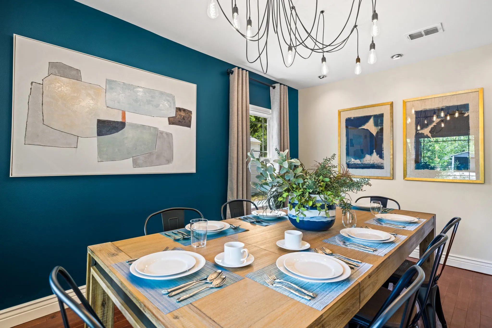 Professionally staged dining room in a vacation rental co-hosted by Stress Free Co-Hosting